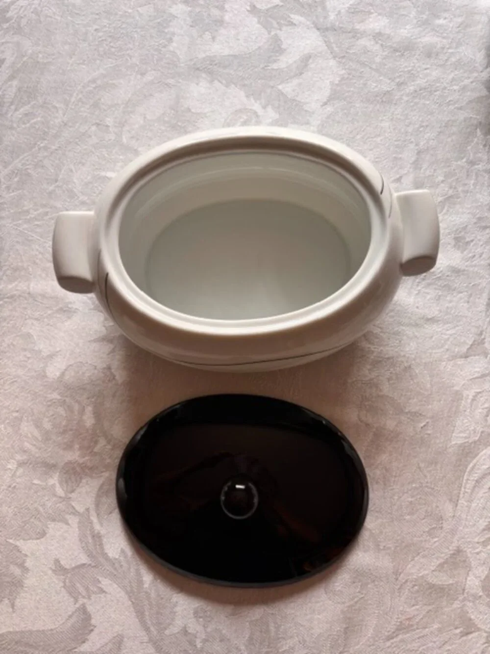 Mikasa threads oval
